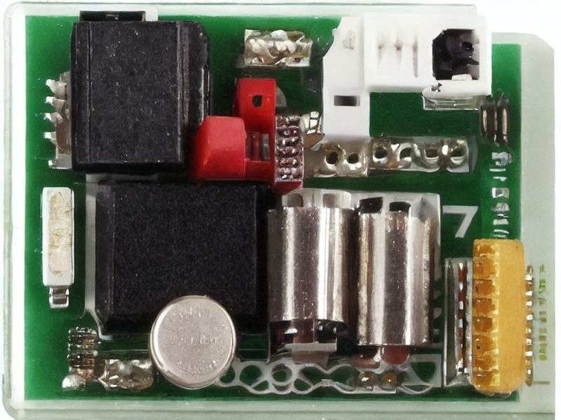 EEPROM应用项目资料：EEPROM资料